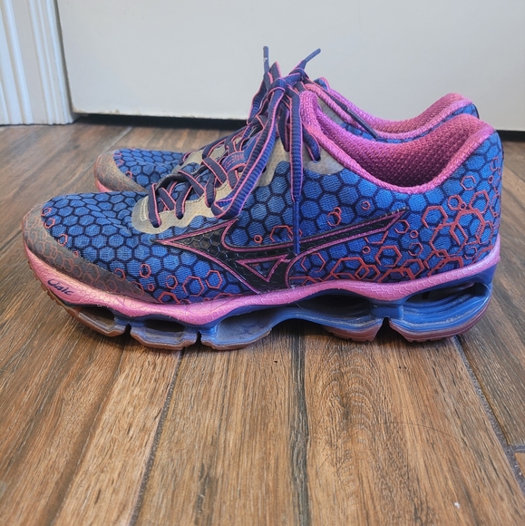 Mizuno Wave Prophesy Pink and Blue Running Shoes - Picture 6 of 9